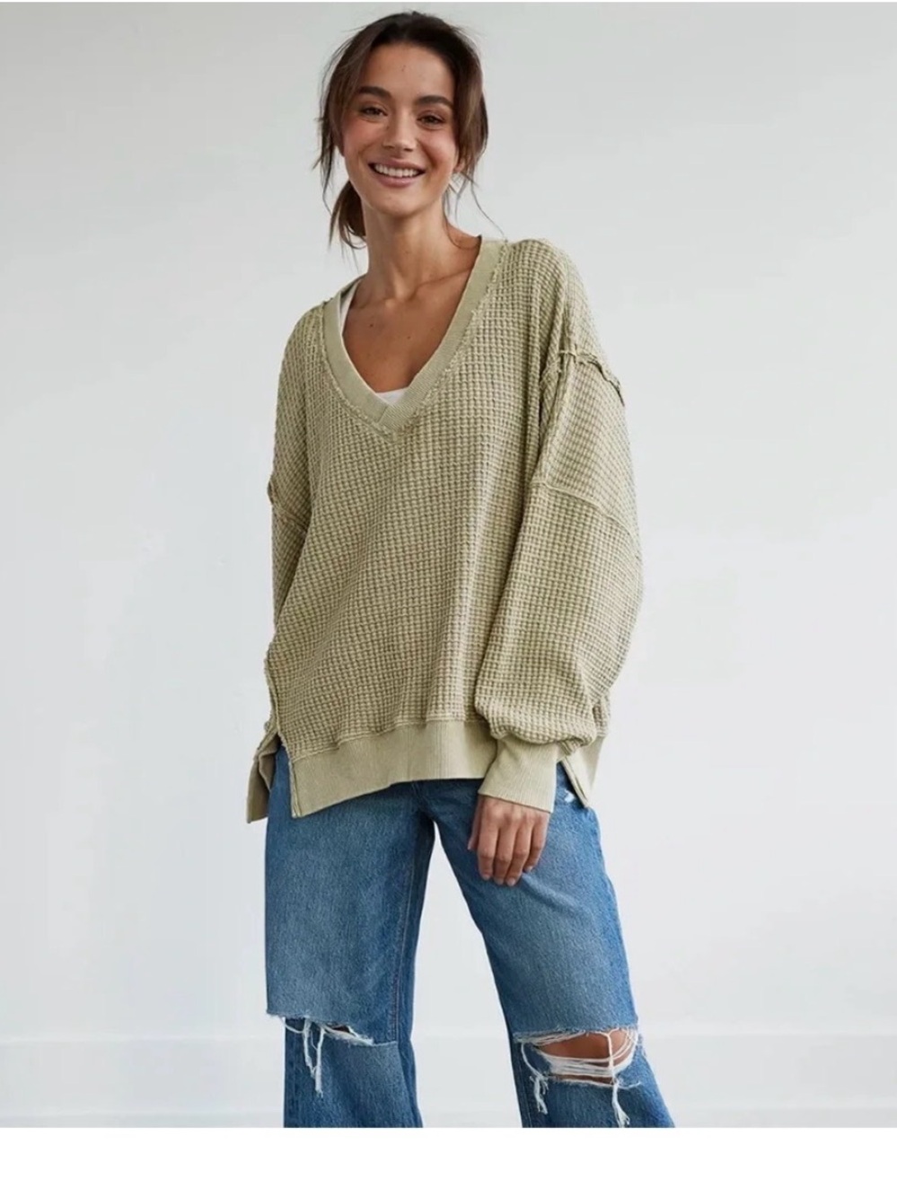 American Eagle Outfitters Seriously Lived In Sage V-Neck Waffle Knit Sweater